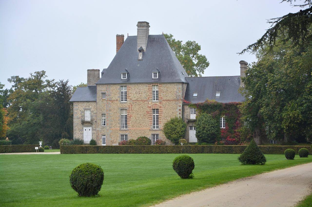 Free House Beautiful House photo and picture